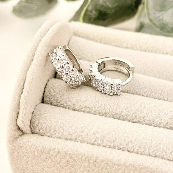 925Sterling Silver Diamond CZ Huggie Hoop Earrings Silver Huggies - Picture 1 of 4